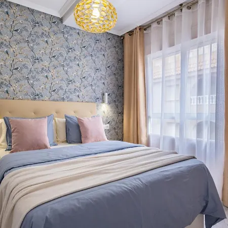 Apartament Centrico Con Garaje *